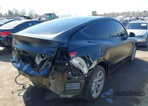 2024 Tesla Model Y Long Range Dual Motor All-Wheel Drive from USA, damaged, VIN 7SAYGDEEXRA238558